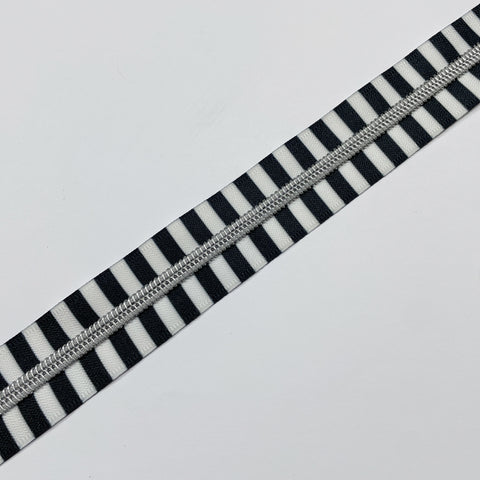 Humbug - Silver teeth- No5 Zipper tape comes as 1-1/2 metre Packs